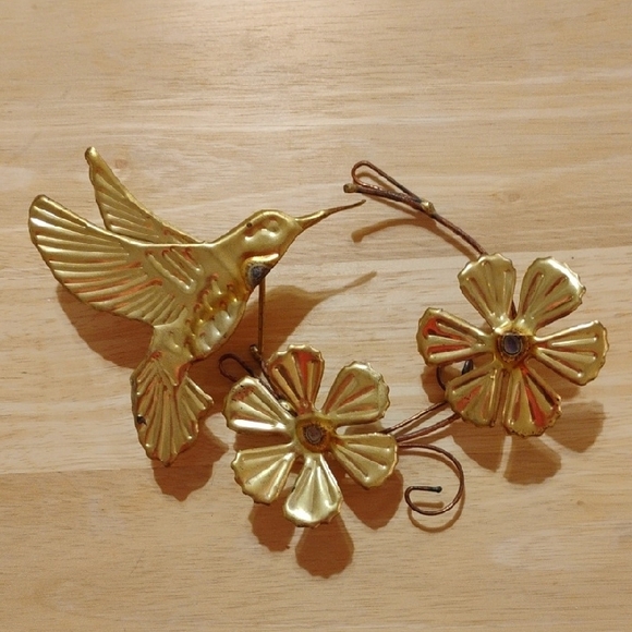 Gold Hummingbird and Flower Wall Decor - Picture 6 of 7